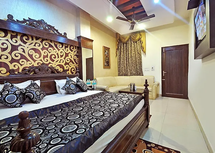 Deluxe King Room